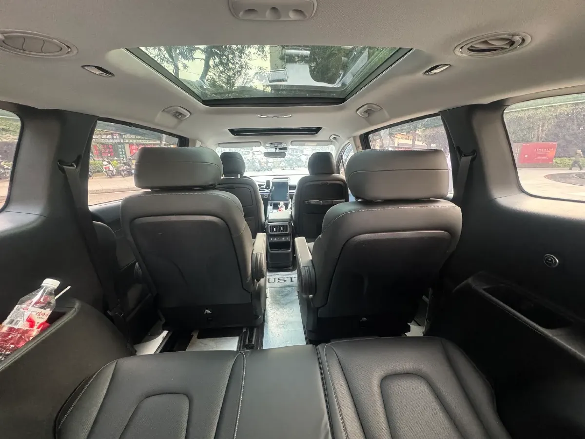 2021 Hyundai Custo 2.0T 236HP L4 8AT,autocango,china used car exporter,china ev exporter,chinese used car exporter,chinese used ev exporter