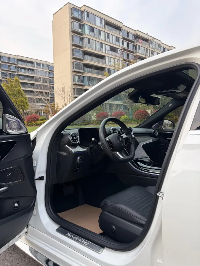 2022 Mercedes-Benz C Class 1.5T 204HP L4 9AT,autocango,china used car exporter,china ev exporter,chinese used car exporter,chinese used ev exporter