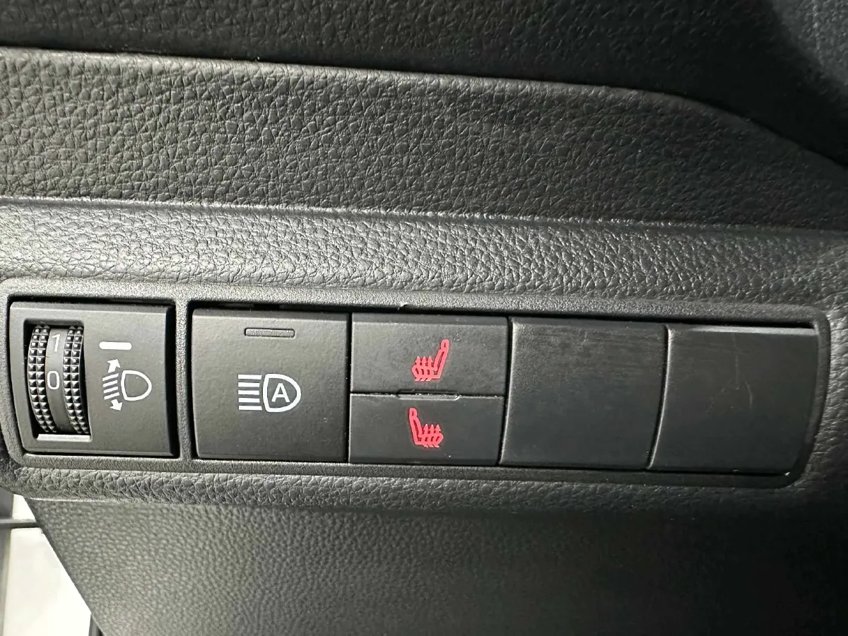 2021 Toyota Corolla 1.5L 121HP L3 CVT,autocango,china used car exporter,china ev exporter,chinese used car exporter,chinese used ev exporter