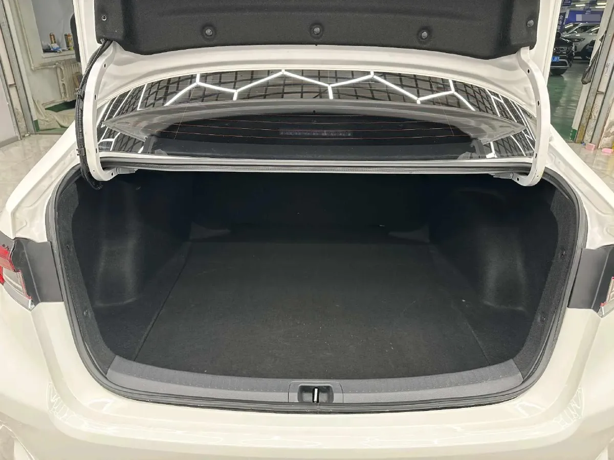 2021 Toyota Corolla 1.5L 121HP L3 CVT,autocango,china used car exporter,china ev exporter,chinese used car exporter,chinese used ev exporter