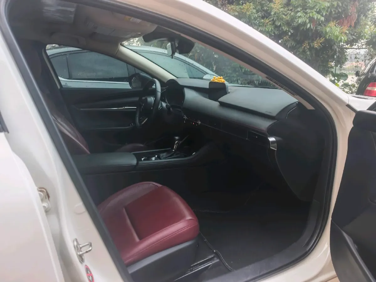 2023 Mazda 3 Axela 2.0L 158HP L4 6AT,autocango,china used car exporter,china ev exporter,chinese used car exporter,chinese used ev exporter