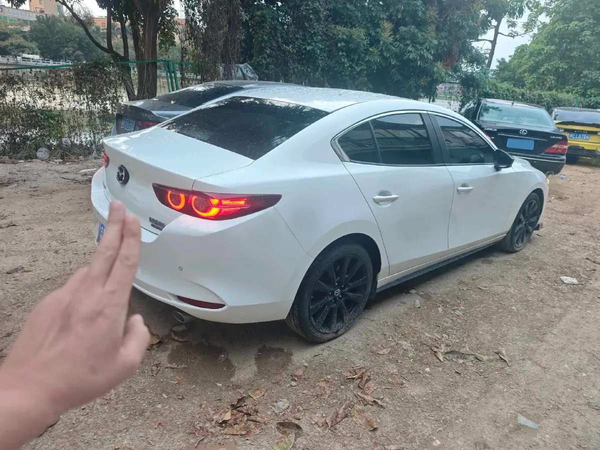 2023 Mazda 3 Axela 2.0L 158HP L4 6AT,autocango,china used car exporter,china ev exporter,chinese used car exporter,chinese used ev exporter