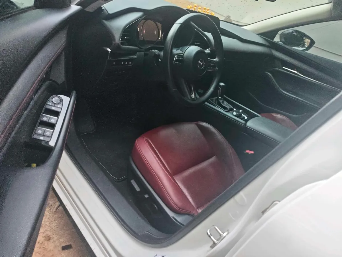 2023 Mazda 3 Axela 2.0L 158HP L4 6AT,autocango,china used car exporter,china ev exporter,chinese used car exporter,chinese used ev exporter