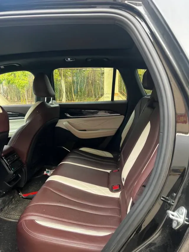 2021 Geely Monjaro 2.0T 218HP L4 7DCT,autocango,china used car exporter,china ev exporter,chinese used car exporter,chinese used ev exporter