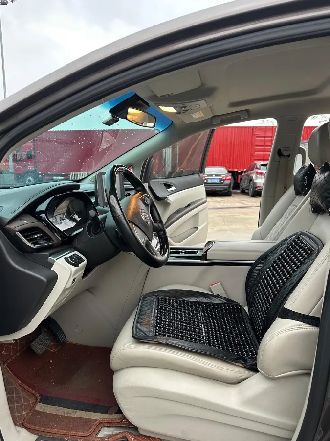 2021 Buick GL8 2.0T 237HP L4 9AT,autocango,china used car exporter,china ev exporter,chinese used car exporter,chinese used ev exporter