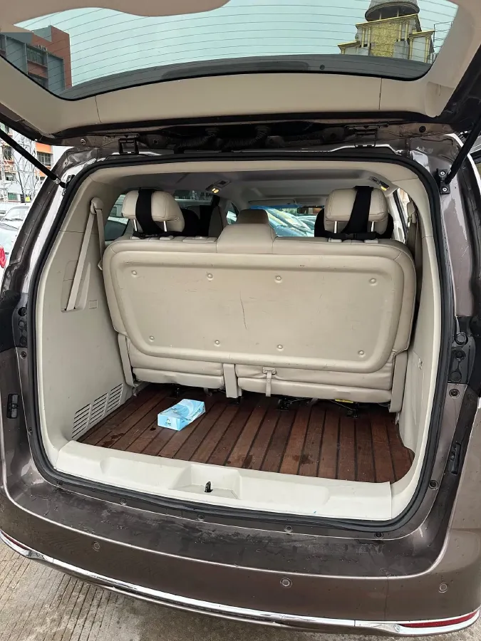 2021 Buick GL8 2.0T 237HP L4 9AT,autocango,china used car exporter,china ev exporter,chinese used car exporter,chinese used ev exporter