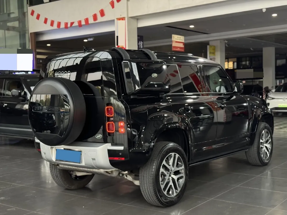 2024 Land Rover Defender 3.0T 400HP L6 8AT,autocango,china used car exporter,china ev exporter,chinese used car exporter,chinese used ev exporter