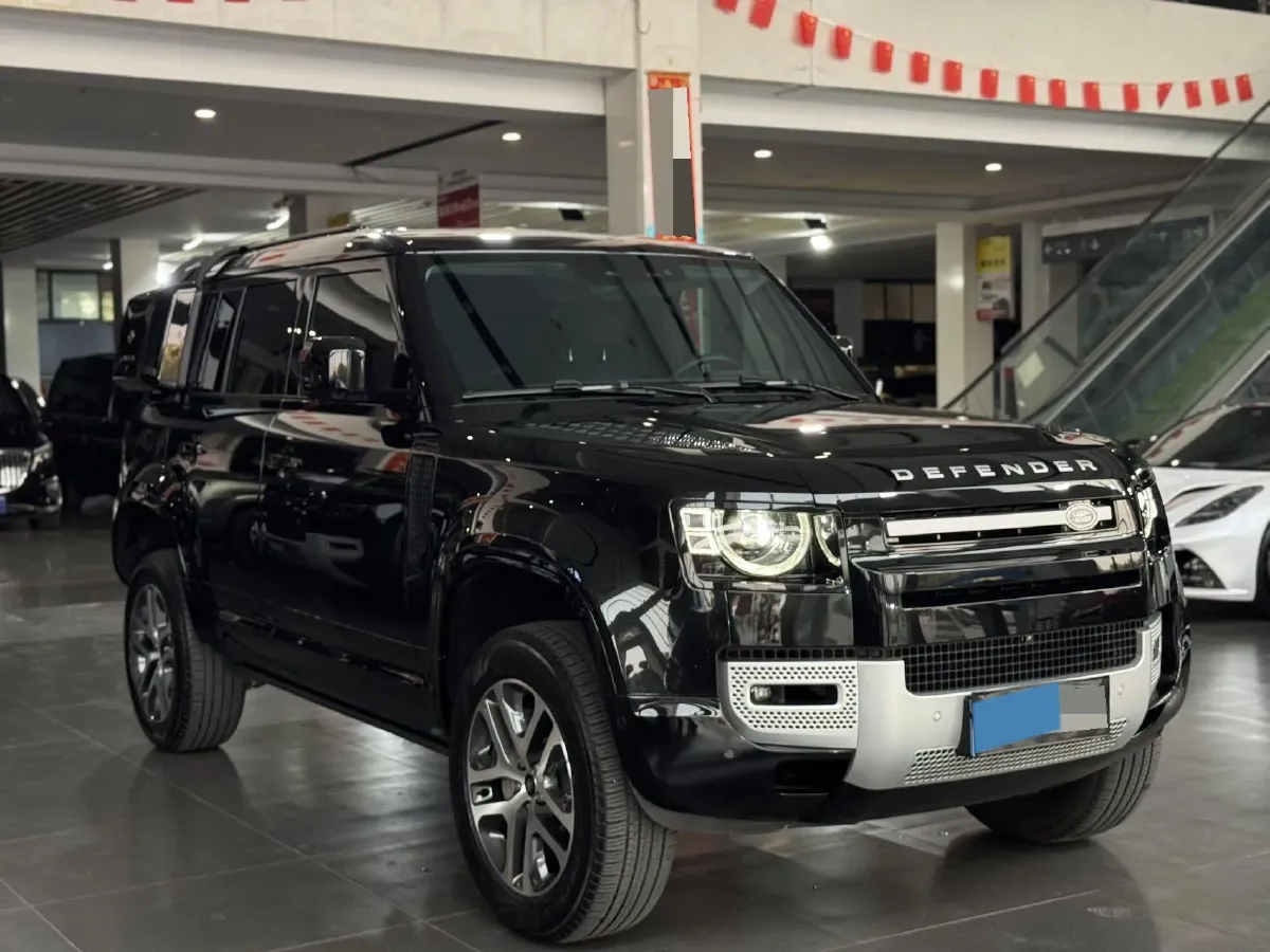 2024 Land Rover Defender 3.0T 400HP L6 8AT,autocango,china used car exporter,china ev exporter,chinese used car exporter,chinese used ev exporter