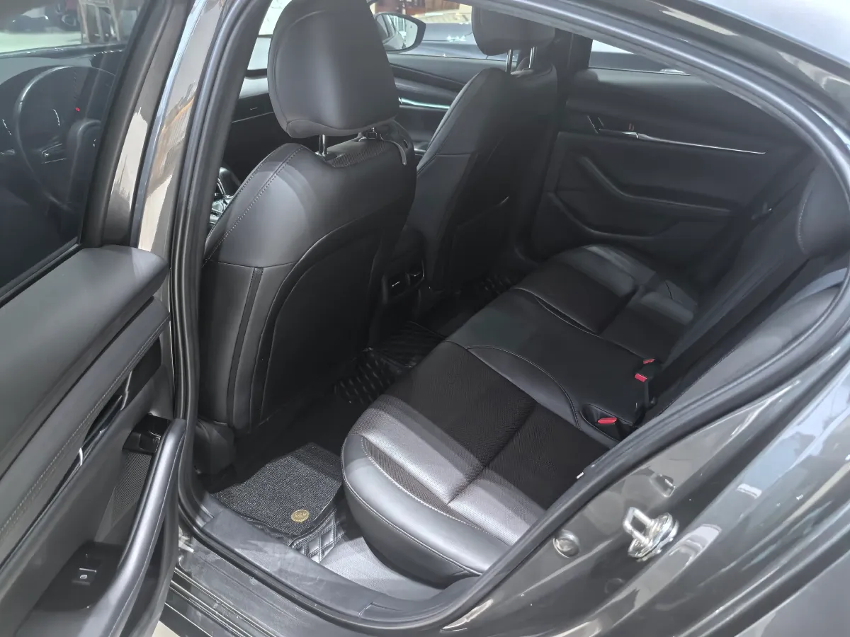 2021 Mazda 3 Axela 2.0L 158HP L4 6AT,autocango,china used car exporter,china ev exporter,chinese used car exporter,chinese used ev exporter