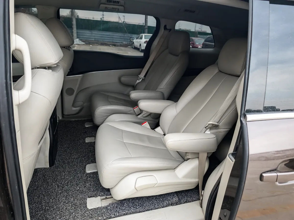 2021 Buick GL8 2.0T 237HP L4 9AT,autocango,china used car exporter,china ev exporter,chinese used car exporter,chinese used ev exporter