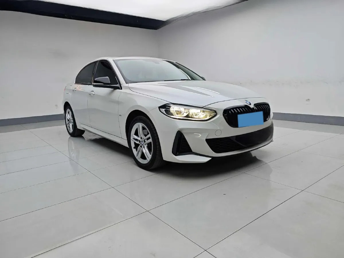 2021 BMW 1 Series 1.5T 140HP L3 7DCT,autocango,china used car exporter,china ev exporter,chinese used car exporter,chinese used ev exporter