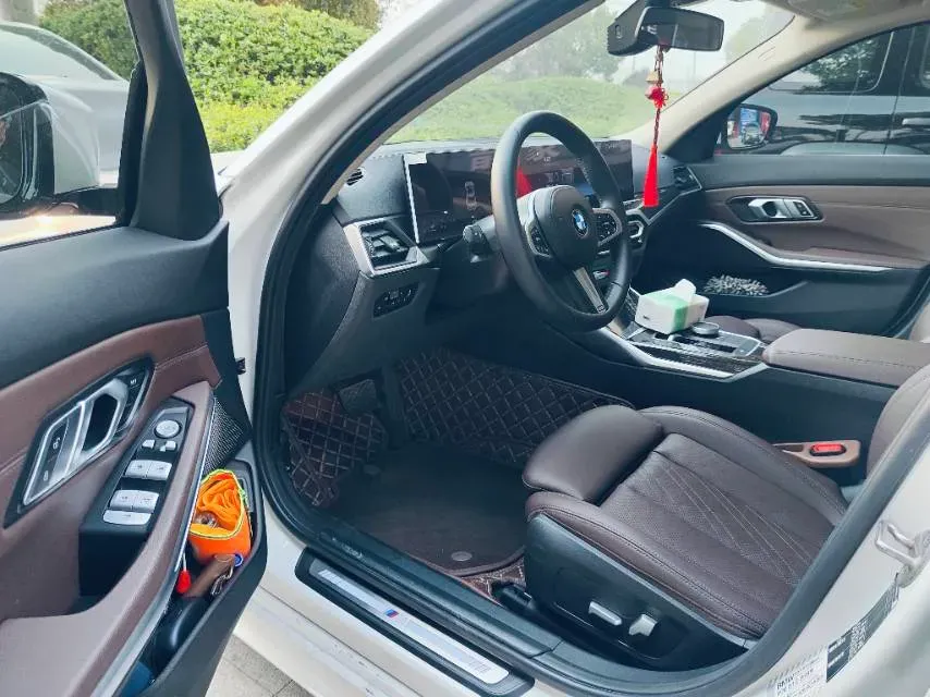 2023 BMW 3 Series 2.0T 184HP L4 8AT,autocango,china used car exporter,china ev exporter,chinese used car exporter,chinese used ev exporter