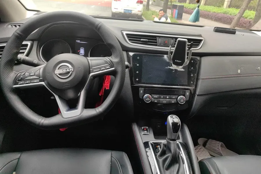 2023 Nissan Qashqai 2.0L 151HP L4 CVT,autocango,china used car exporter,china ev exporter,chinese used car exporter,chinese used ev exporter