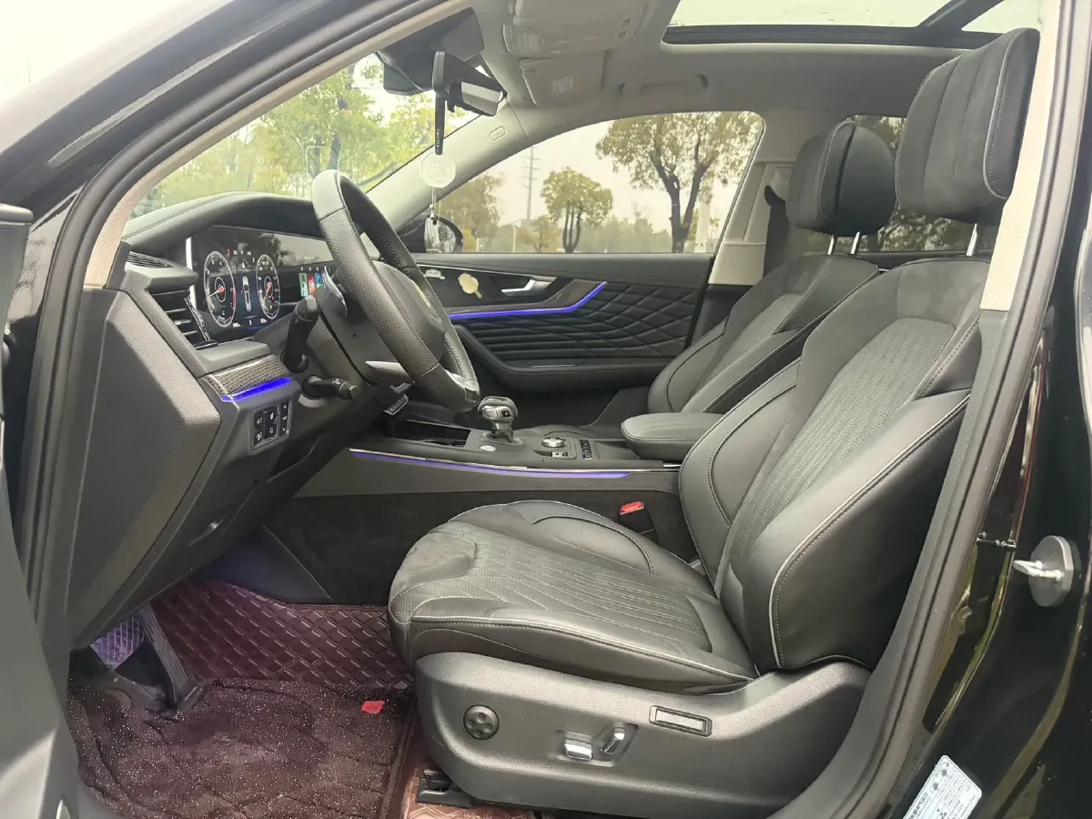 2022 HongQi HS5 2.0T 224HP L4 6AT,autocango,china used car exporter,china ev exporter,chinese used car exporter,chinese used ev exporter