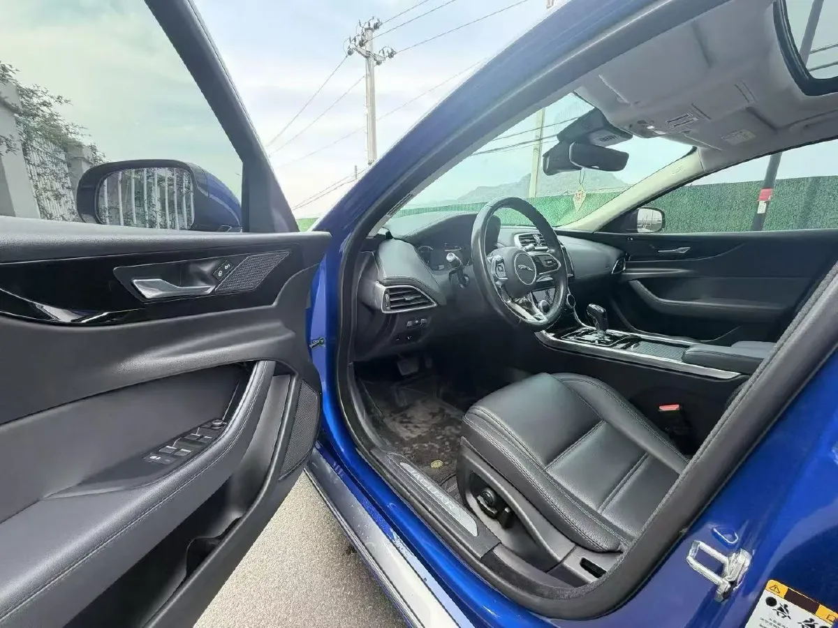 2020 Jaguar XEL 2.0T 200HP L4 8AT,autocango,china used car exporter,china ev exporter,chinese used car exporter,chinese used ev exporter