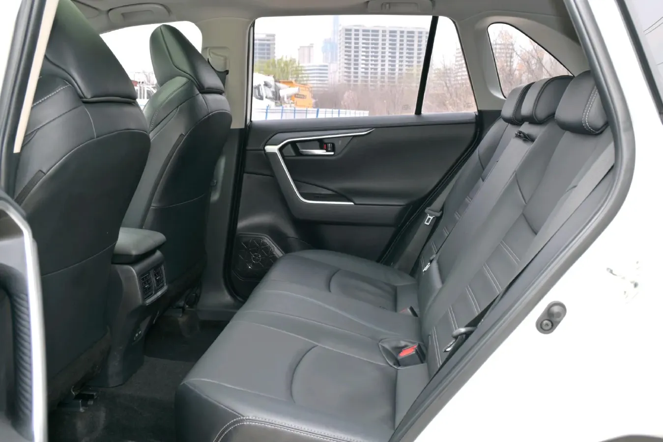 2022 Toyota Wildlander 2.0L 171HP L4 CVT,autocango,china used car exporter,china ev exporter,chinese used car exporter,chinese used ev exporter