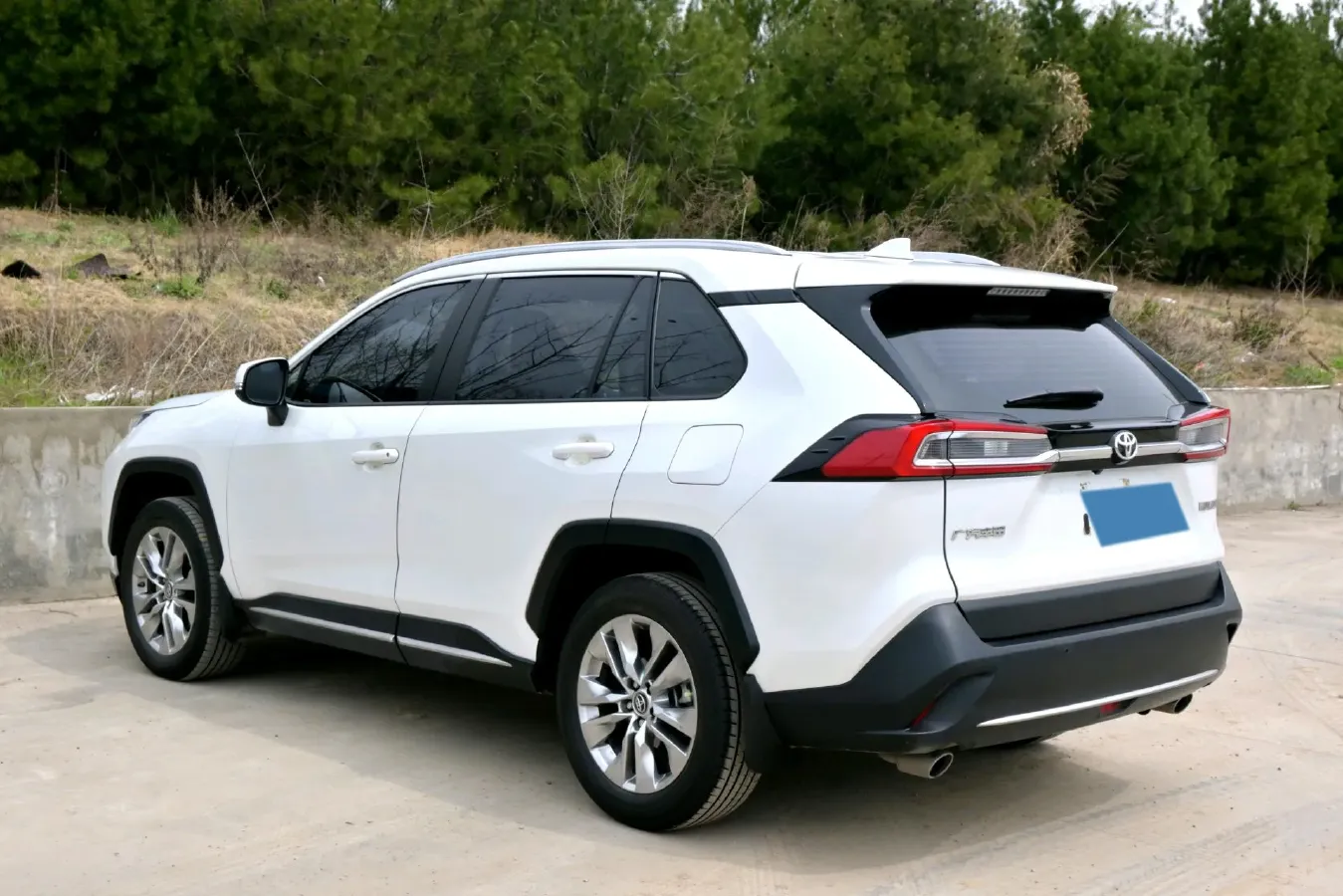 2022 Toyota Wildlander 2.0L 171HP L4 CVT,autocango,china used car exporter,china ev exporter,chinese used car exporter,chinese used ev exporter