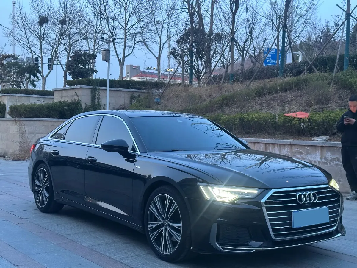 2020 Audi A6L 2.0T 224HP L4 7DCT,autocango,china used car exporter,china ev exporter,chinese used car exporter,chinese used ev exporter