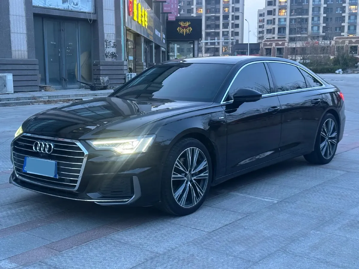2020 Audi A6L 2.0T 224HP L4 7DCT,autocango,china used car exporter,china ev exporter,chinese used car exporter,chinese used ev exporter