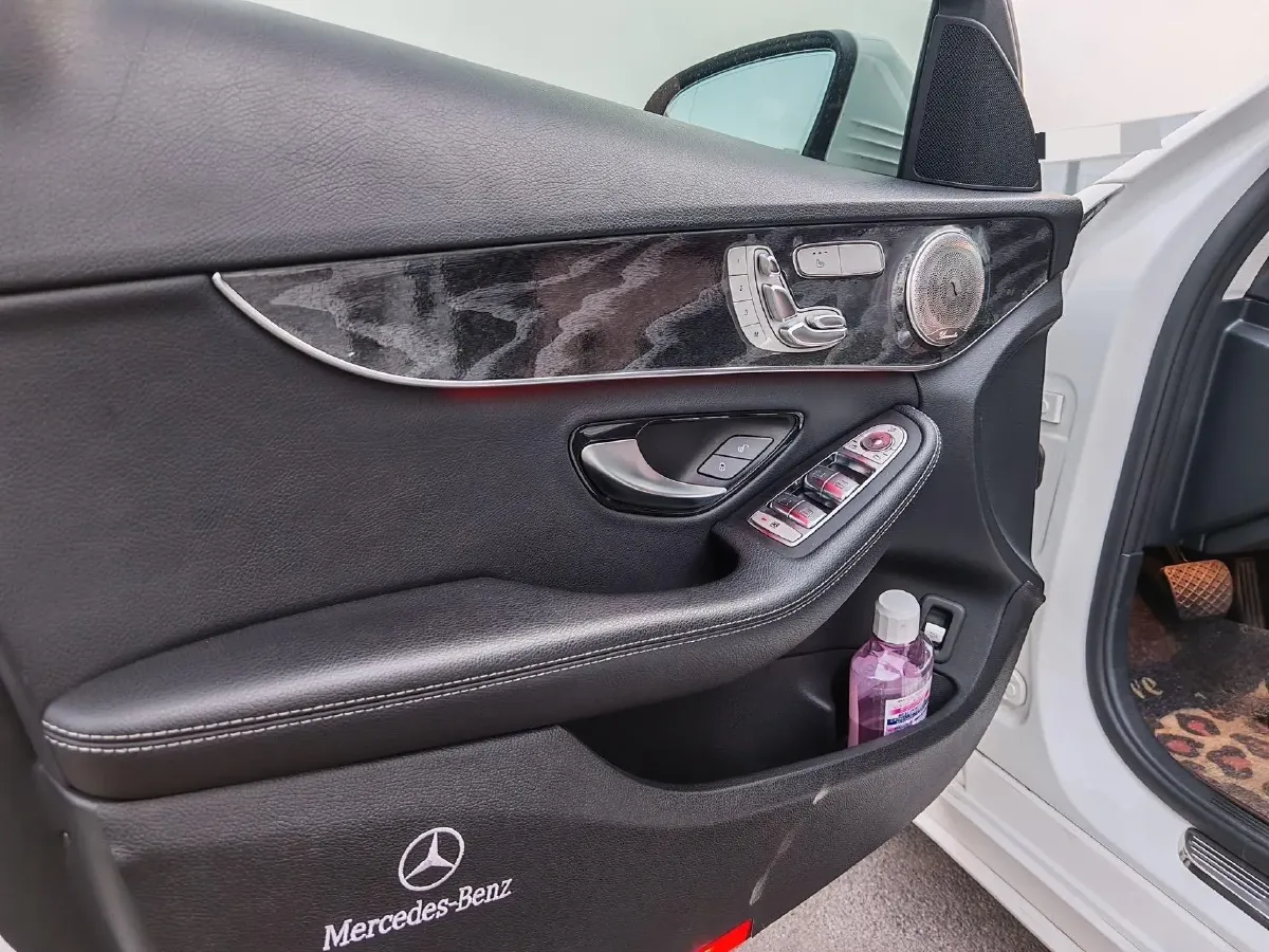 2021 Mercedes-Benz C Class 1.5T 184HP L4 9AT,autocango,china used car exporter,china ev exporter,chinese used car exporter,chinese used ev exporter