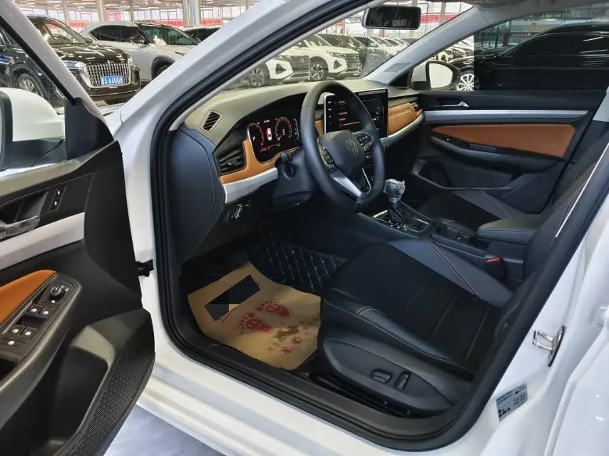 2025 Volkswagen Bora 1.2T 116HP L4 7DCT,autocango,china used car exporter,china ev exporter,chinese used car exporter,chinese used ev exporter