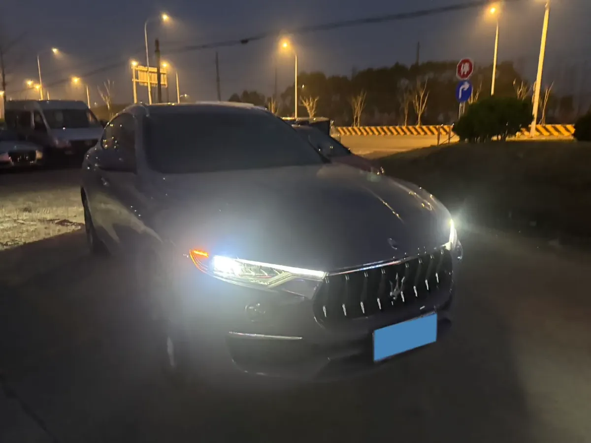 2021 Maserati Levante 3.0T 350HP V6 8AT,autocango,china used car exporter,china ev exporter,chinese used car exporter,chinese used ev exporter