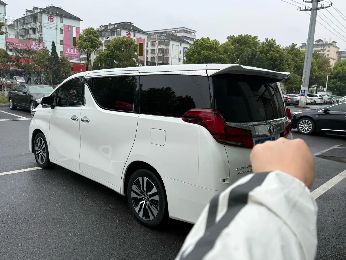 2018 Toyota Alphard 3.5L 275HP V6 6AT,autocango,china used car exporter,china ev exporter,chinese used car exporter,chinese used ev exporter