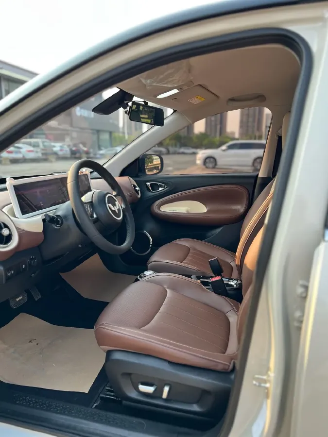 2024 WuLing BinGuo BEV 37.9KWH,autocango,china used car exporter,china ev exporter,chinese used car exporter,chinese used ev exporter