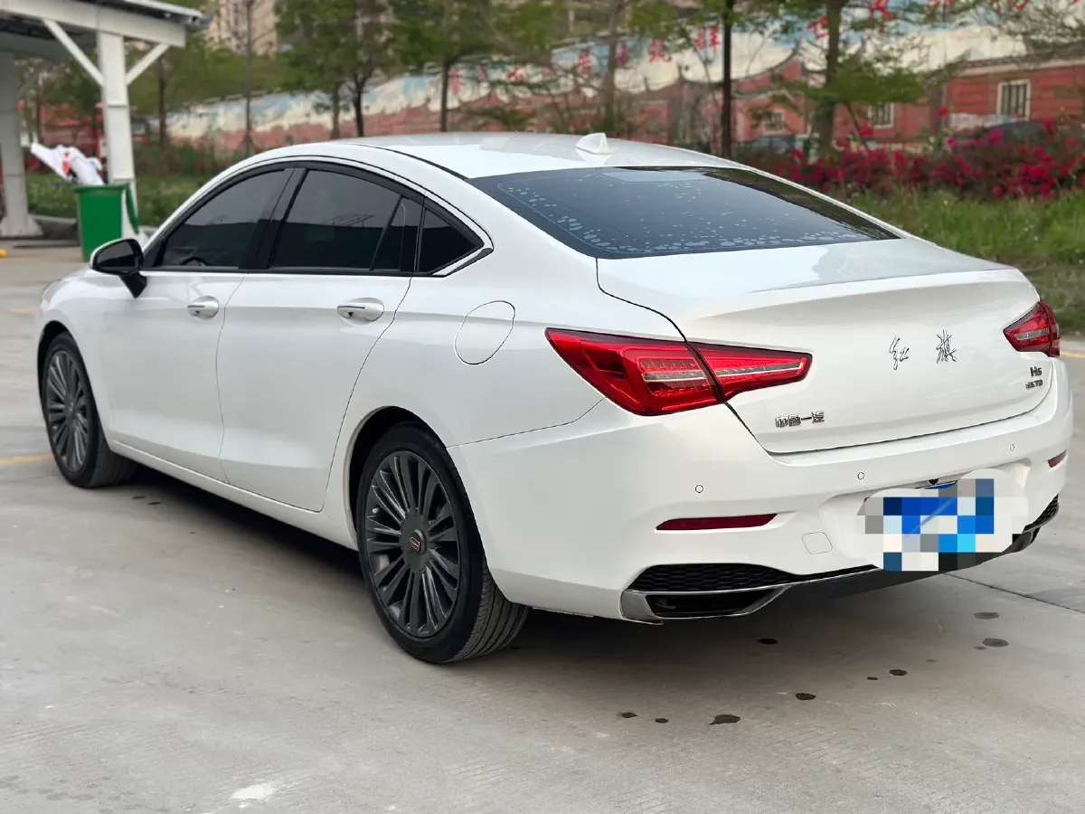 2020 HongQi H5 1.8T 197HP L4 6AT,autocango,china used car exporter,china ev exporter,chinese used car exporter,chinese used ev exporter