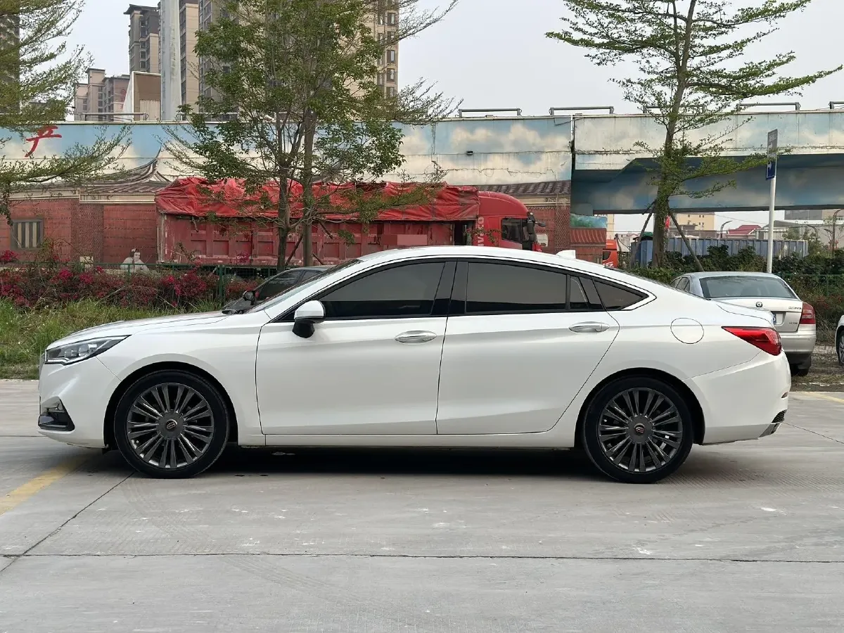 2020 HongQi H5 1.8T 197HP L4 6AT,autocango,china used car exporter,china ev exporter,chinese used car exporter,chinese used ev exporter