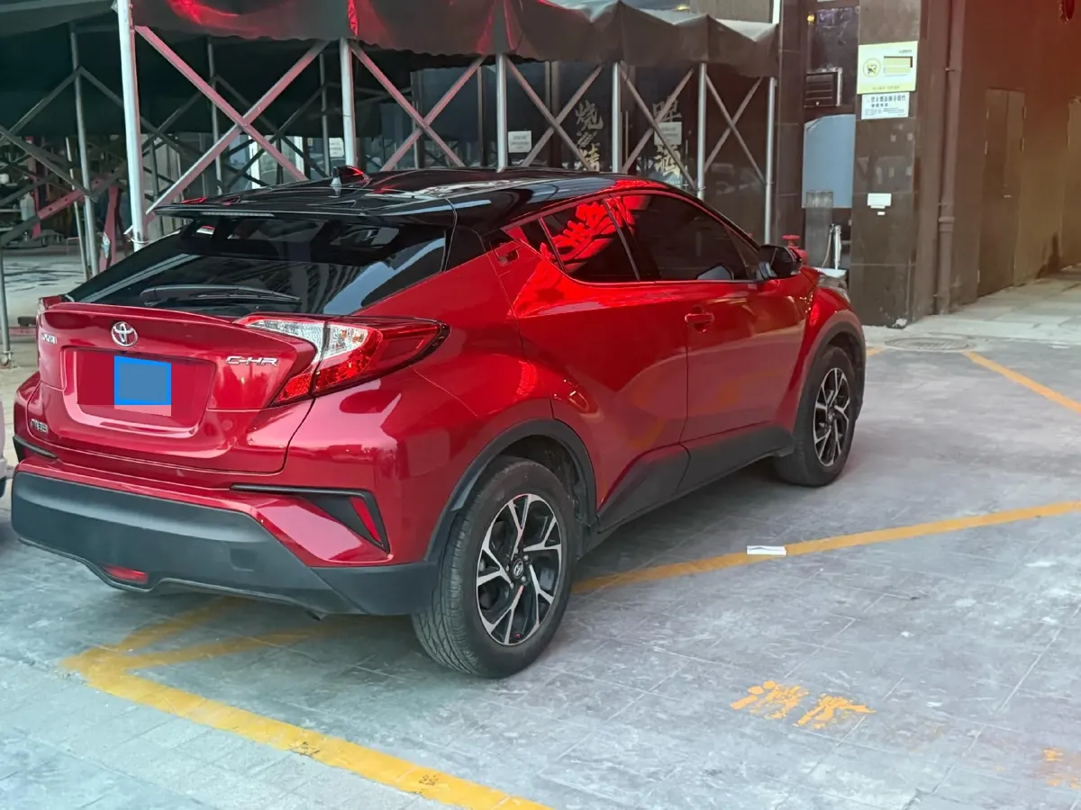 2020 Toyota C-HR 2.0L 171HP L4 CVT,autocango,china used car exporter,china ev exporter,chinese used car exporter,chinese used ev exporter