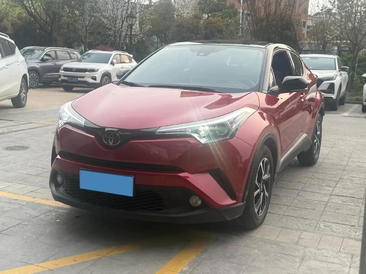 2020 Toyota C-HR 2.0L 171HP L4 CVT,autocango,china used car exporter,china ev exporter,chinese used car exporter,chinese used ev exporter