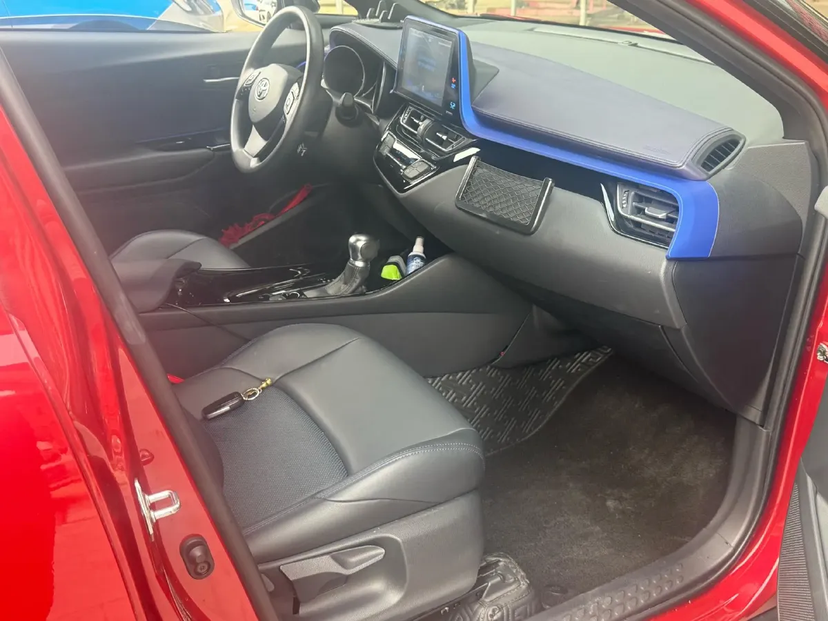 2020 Toyota C-HR 2.0L 171HP L4 CVT,autocango,china used car exporter,china ev exporter,chinese used car exporter,chinese used ev exporter