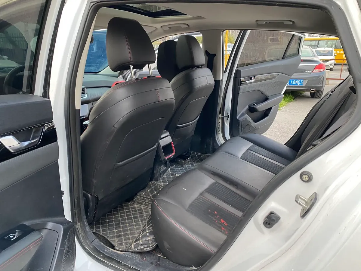 2021 DongFeng Aeolus YiXuan 1.5T 150HP L4 6DCT,autocango,china used car exporter,china ev exporter,chinese used car exporter,chinese used ev exporter