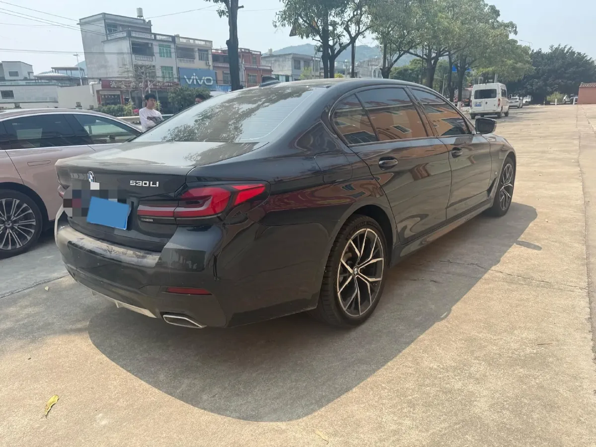 2021 BMW 5 Series 2.0T 252HP L4 8AT,autocango,china used car exporter,china ev exporter,chinese used car exporter,chinese used ev exporter