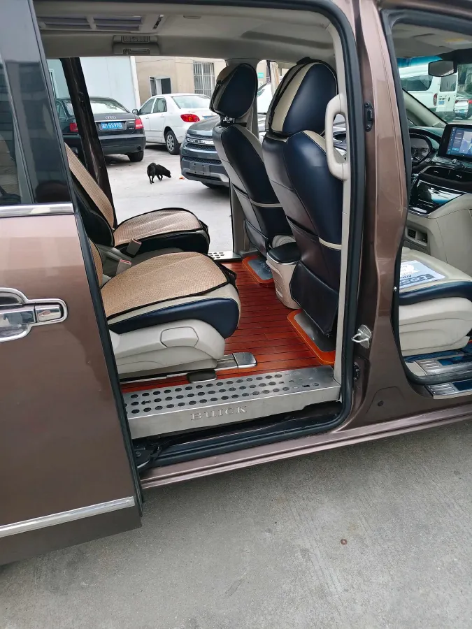 2021 Buick GL8 2.0T 237HP L4 9AT,autocango,china used car exporter,china ev exporter,chinese used car exporter,chinese used ev exporter