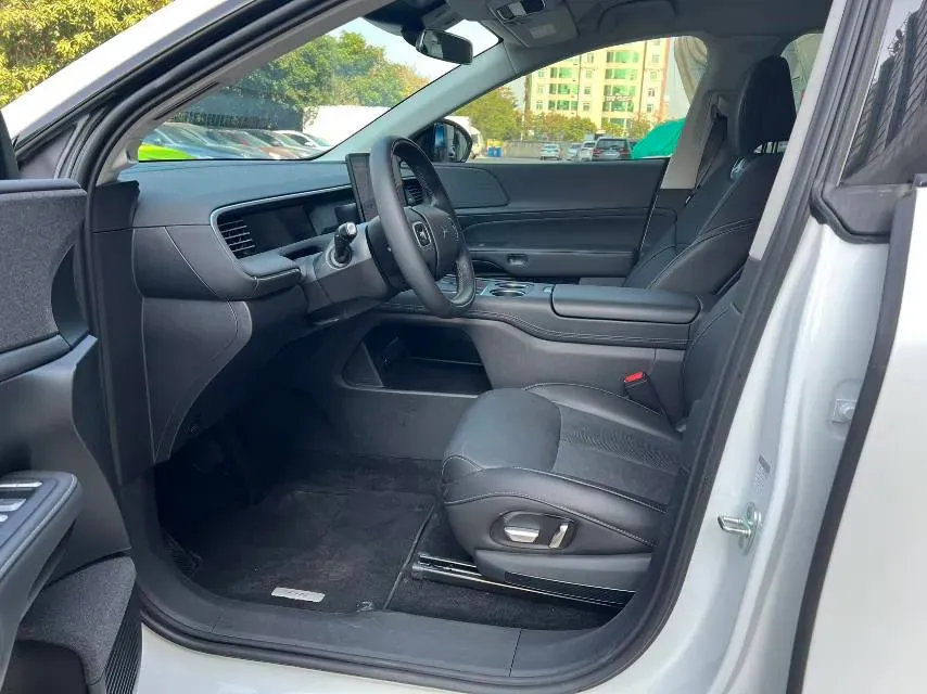 2023 Xpeng G6 BEV 66KWH,autocango,china used car exporter,china ev exporter,chinese used car exporter,chinese used ev exporter