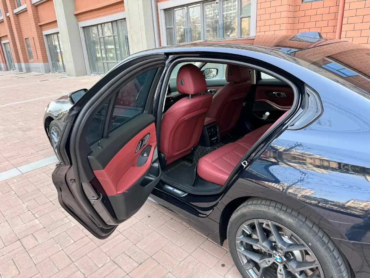 2025 BMW 3 Series 2.0T 245HP L4 8AT,autocango,china used car exporter,china ev exporter,chinese used car exporter,chinese used ev exporter