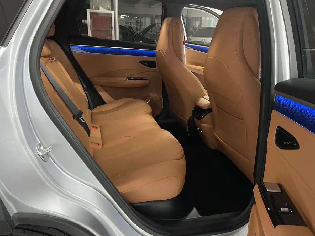 2025 Geely Galaxy L7 1.5L 112HP L4 1DHT PHEV 18.4KWH,autocango,china used car exporter,china ev exporter,chinese used car exporter,chinese used ev exporter