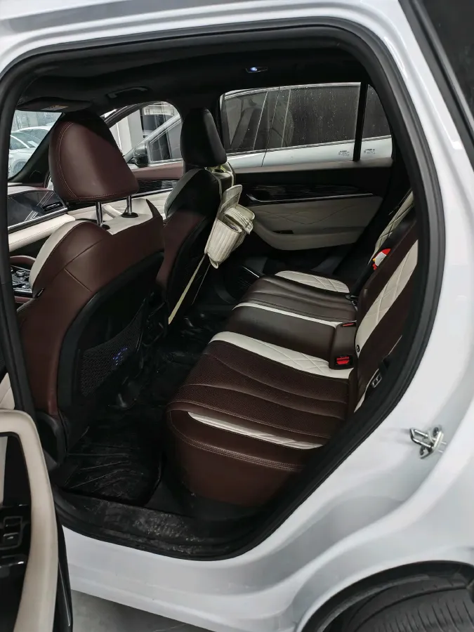 2021 Geely Monjaro 2.0T 218HP L4 7DCT,autocango,china used car exporter,china ev exporter,chinese used car exporter,chinese used ev exporter