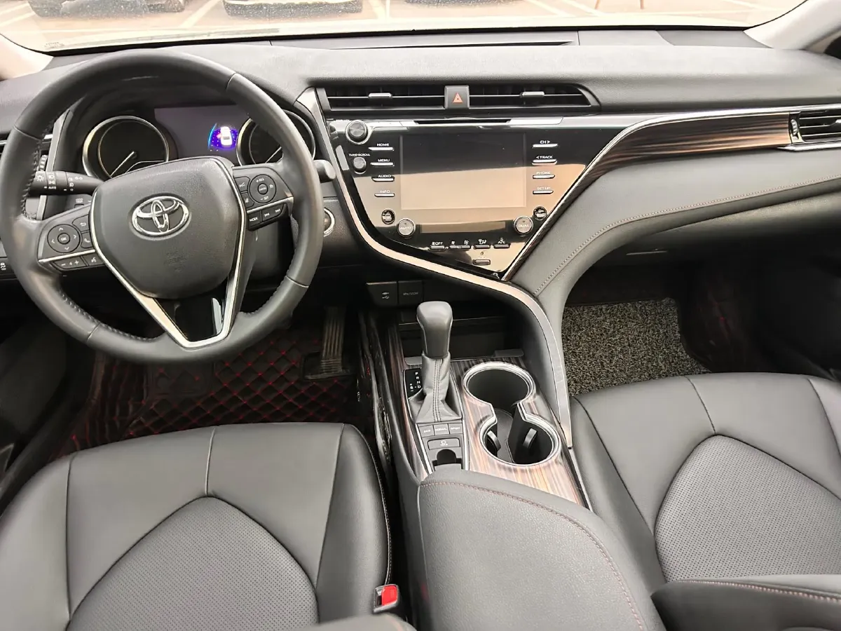 2018 Toyota Camry 2.5L 209HP L4 8AT,autocango,china used car exporter,china ev exporter,chinese used car exporter,chinese used ev exporter