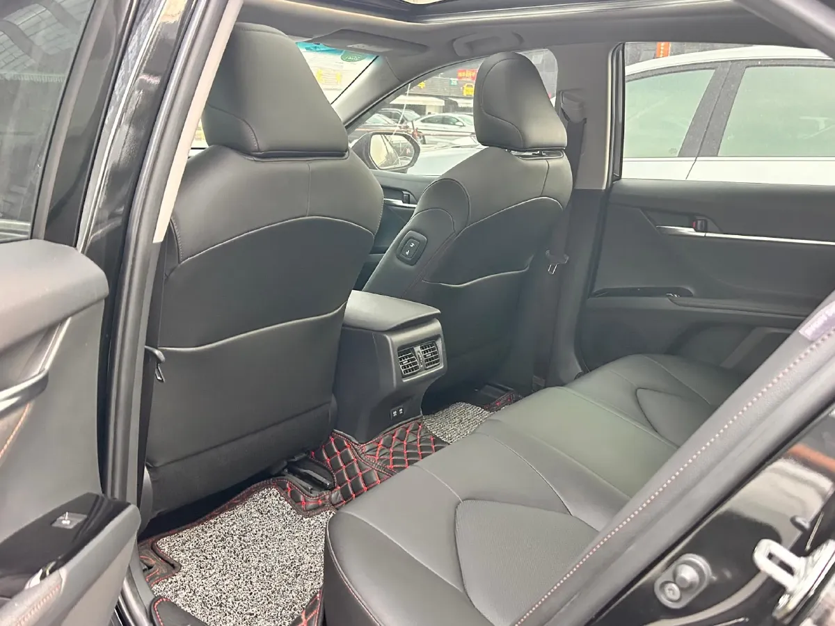 2018 Toyota Camry 2.5L 209HP L4 8AT,autocango,china used car exporter,china ev exporter,chinese used car exporter,chinese used ev exporter