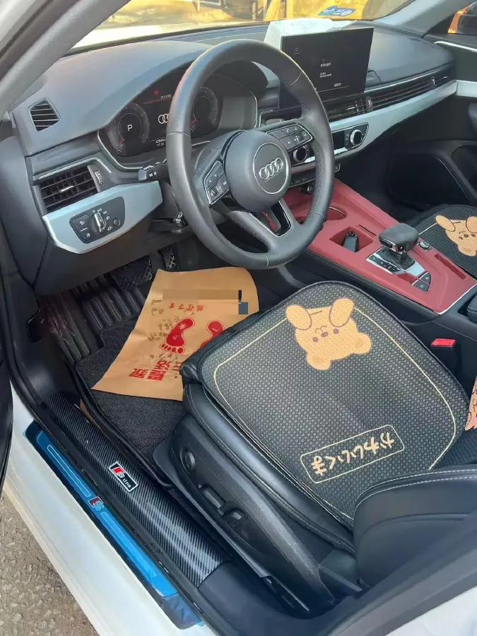 2023 Audi A4L 2.0T 190HP L4 7DCT,autocango,china used car exporter,china ev exporter,chinese used car exporter,chinese used ev exporter