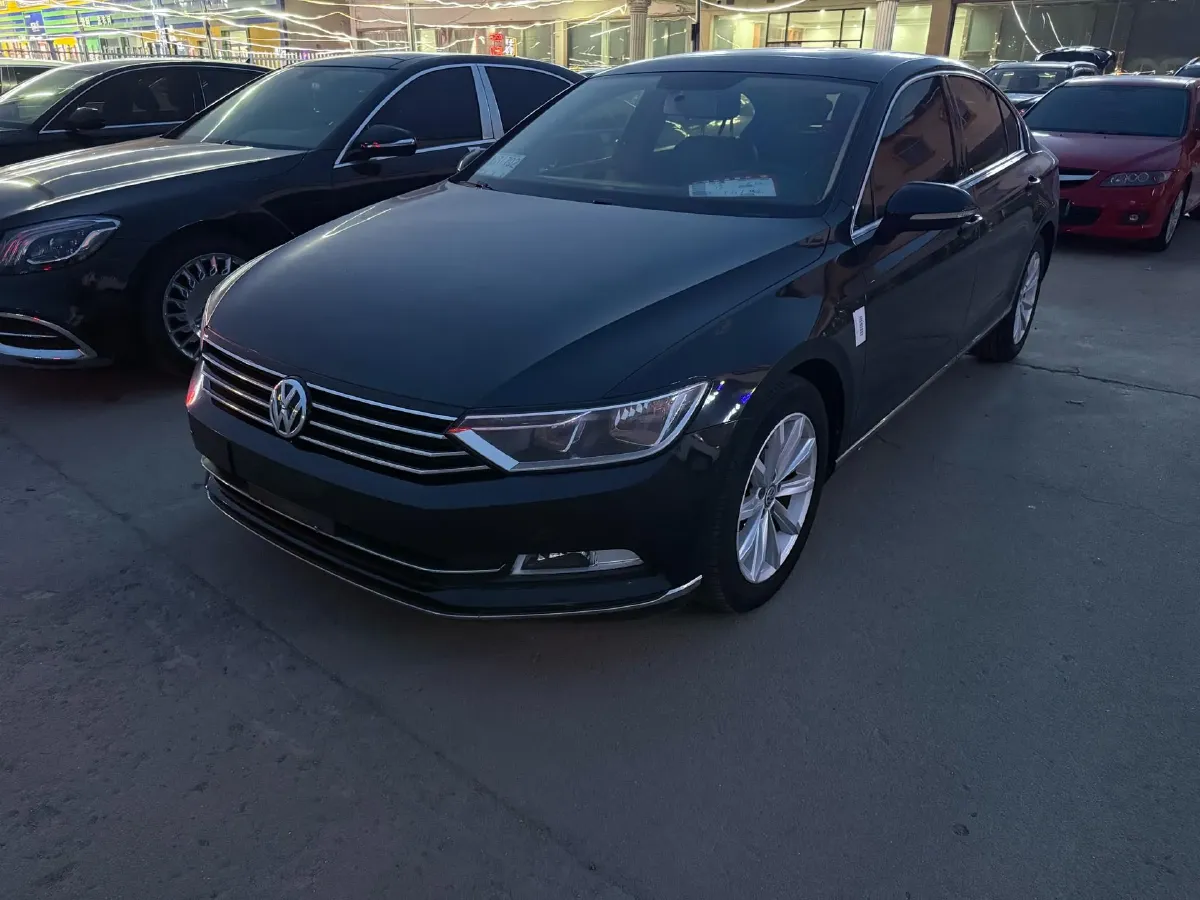 2018 Volkswagen Magotan 1.4T 150HP L4 7DCT,autocango,china used car exporter,china ev exporter,chinese used car exporter,chinese used ev exporter