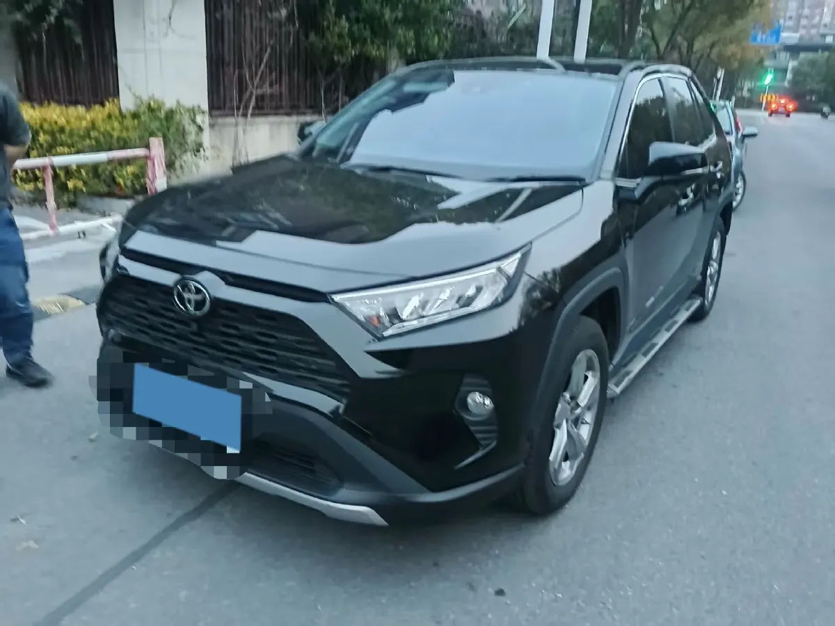 2022 Toyota RAV4 2.0L 171HP L4 CVT,autocango,china used car exporter,china ev exporter,chinese used car exporter,chinese used ev exporter