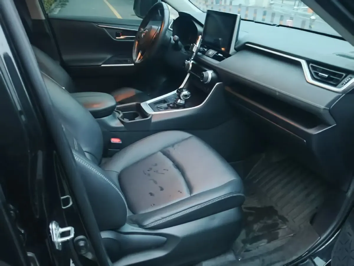 2022 Toyota RAV4 2.0L 171HP L4 CVT,autocango,china used car exporter,china ev exporter,chinese used car exporter,chinese used ev exporter