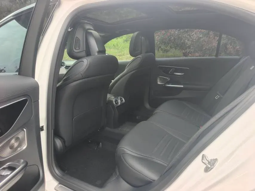 2022 Mercedes-Benz C Class 1.5T 204HP L4 9AT,autocango,china used car exporter,china ev exporter,chinese used car exporter,chinese used ev exporter