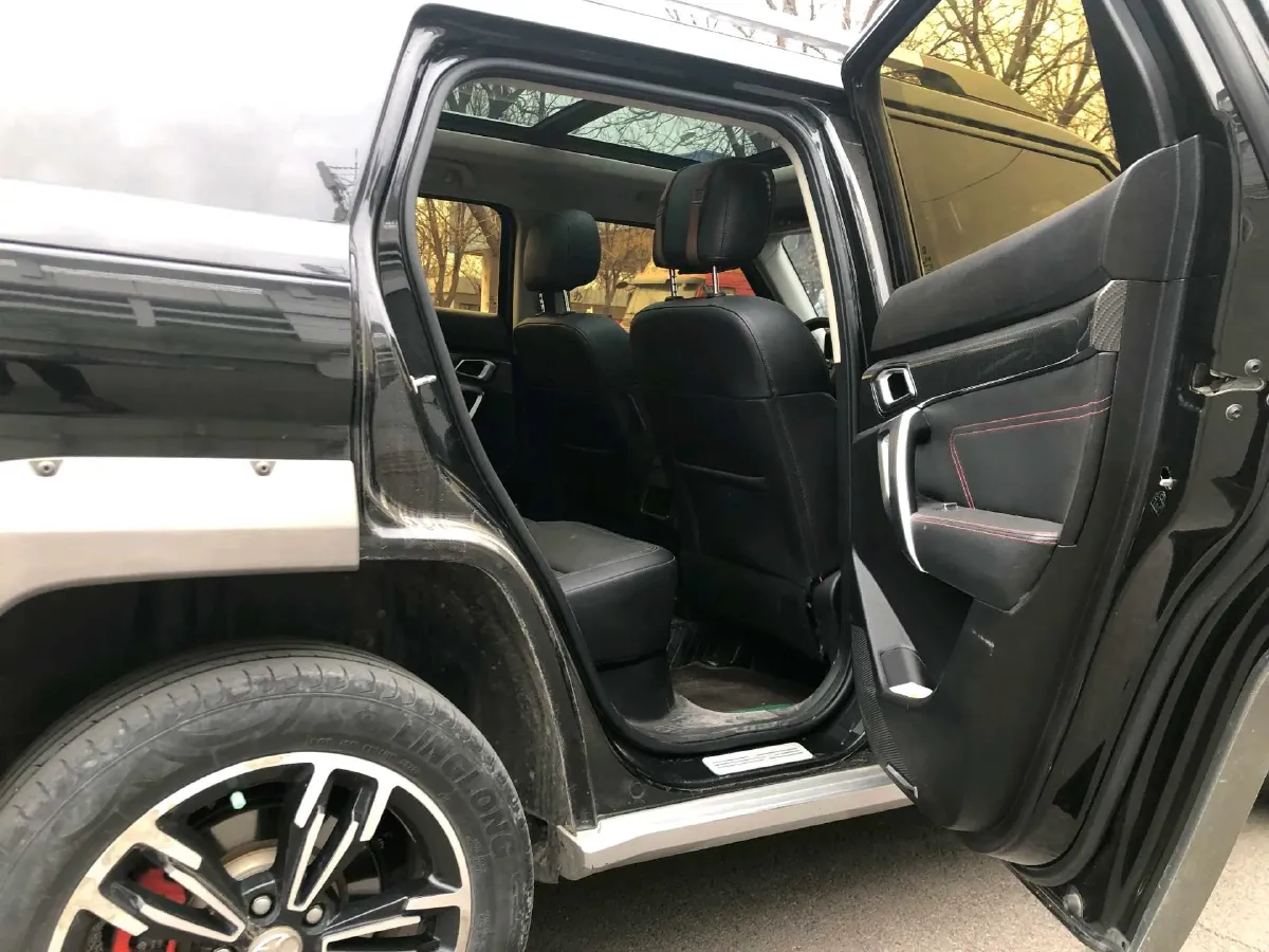 2018 Beijing BJ20 1.5T 150HP L4 CVT,autocango,china used car exporter,china ev exporter,chinese used car exporter,chinese used ev exporter