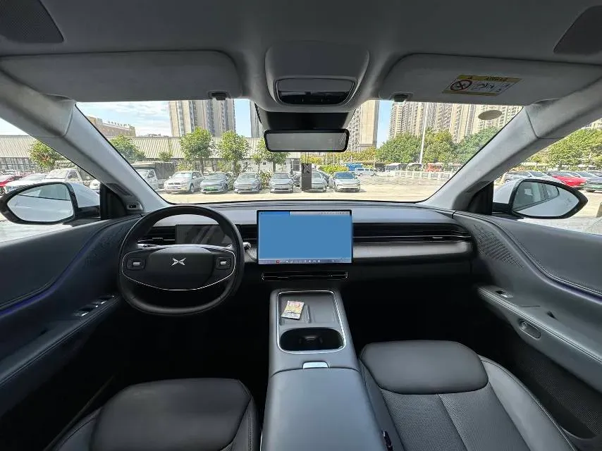 2025 Xpeng G6 BEV 68.5KWH,autocango,china used car exporter,china ev exporter,chinese used car exporter,chinese used ev exporter