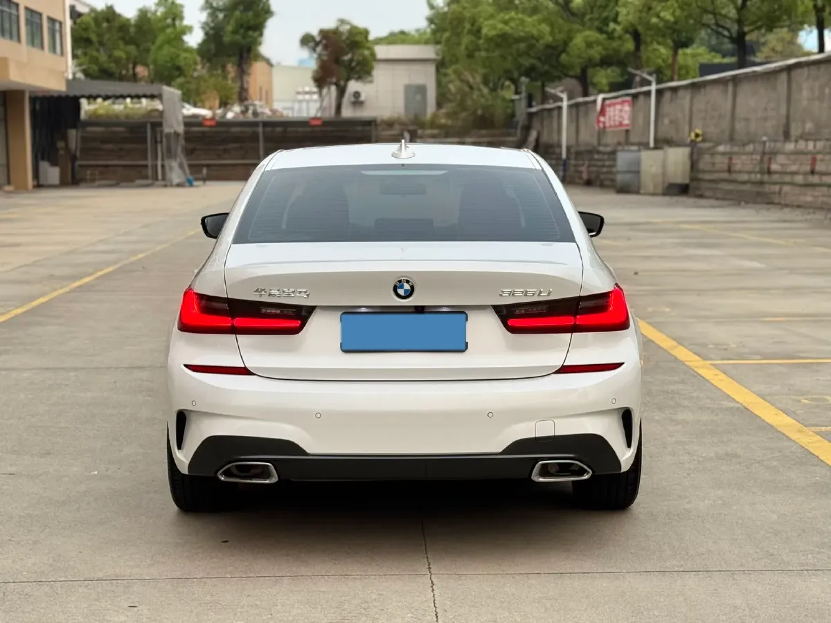 2022 BMW 3 Series 2.0T 184HP L4 8AT,autocango,china used car exporter,china ev exporter,chinese used car exporter,chinese used ev exporter